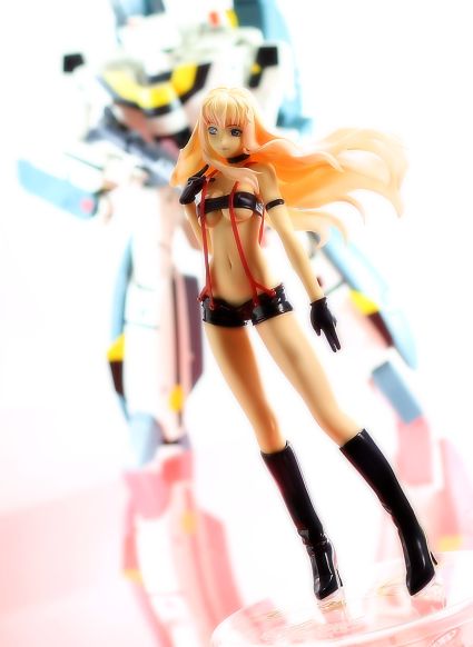 MegaHouse Sheryl Nome from Macross Frontier Review