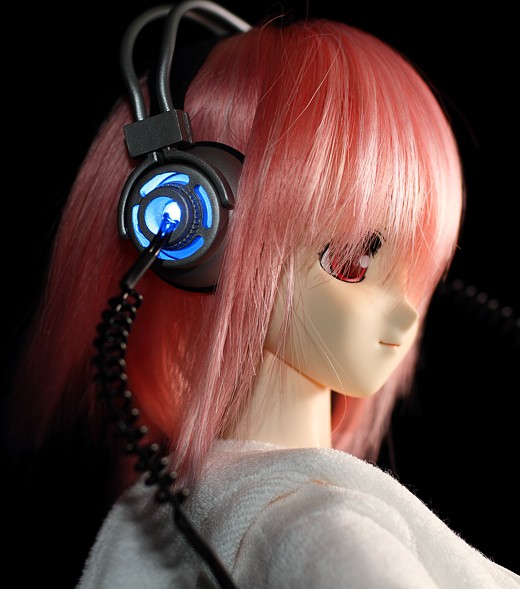 Sonico's light-up headphones
