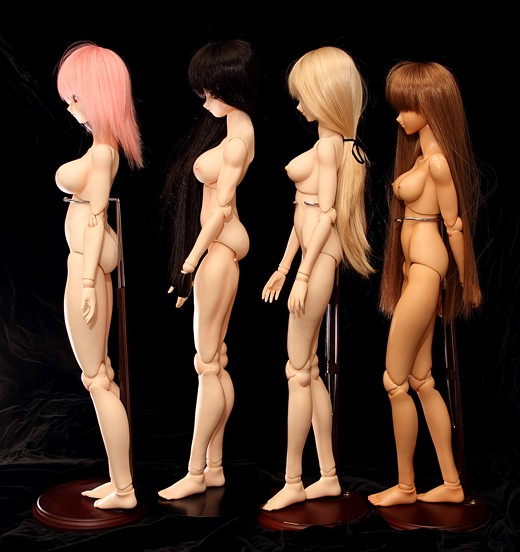 vmf50 Doll Lineup, Side