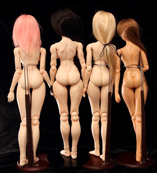 vmf50 Doll Lineup, Rear