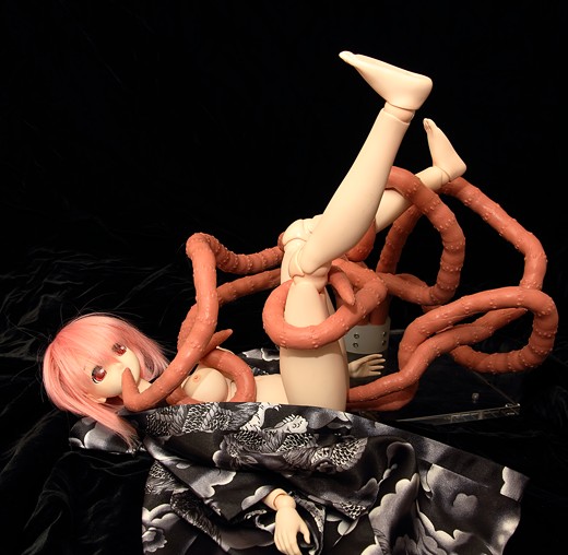 Sonico and tentacles