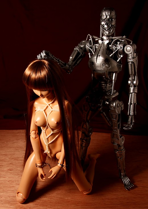 vmf50 Yumi in shibari with the T-800 endoskeleton