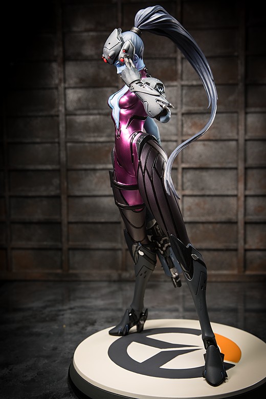 Widowmaker figure