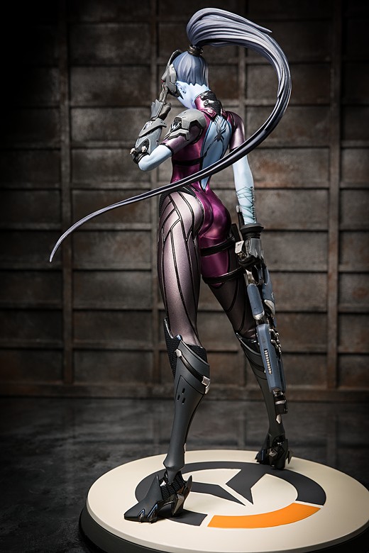 Widowmaker figure