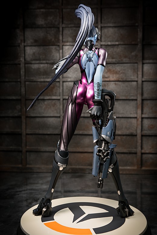 Widowmaker figure