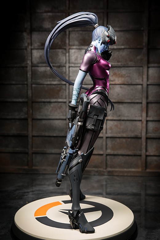 Widowmaker figure