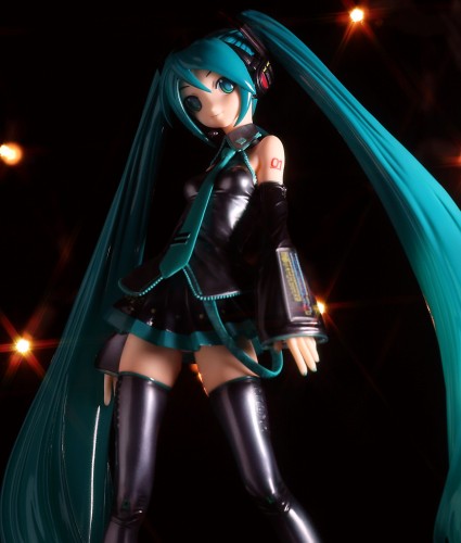 Miku Hatsune figure